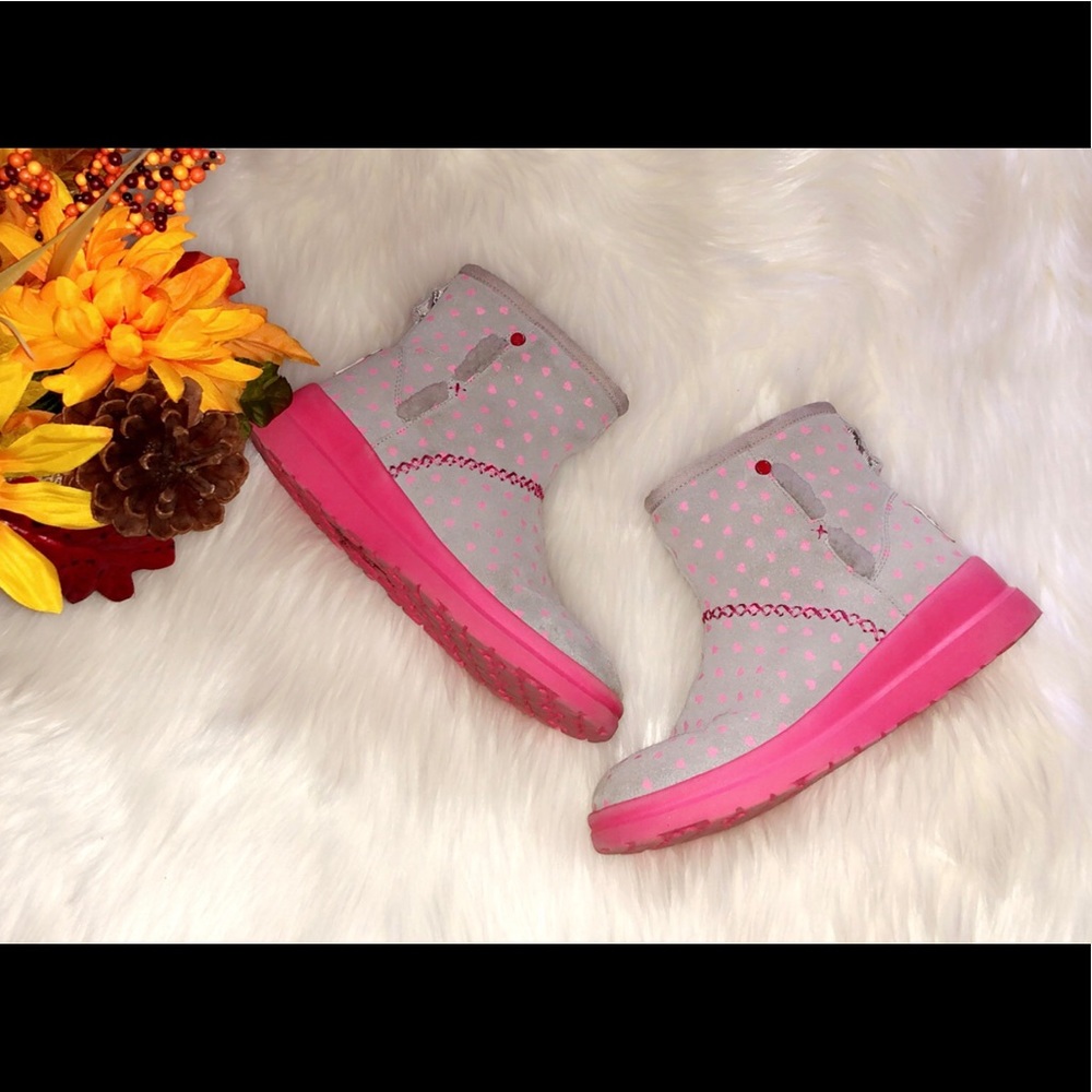 I ❤️ UGG Girls Heart Boots